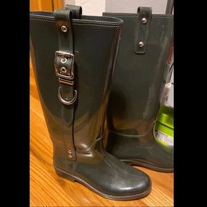 Rain boots
